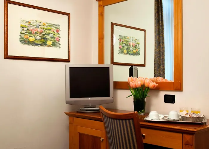 Hotel Diplomatic
